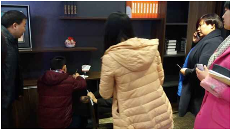 迪歐代表現場處理產品問題
